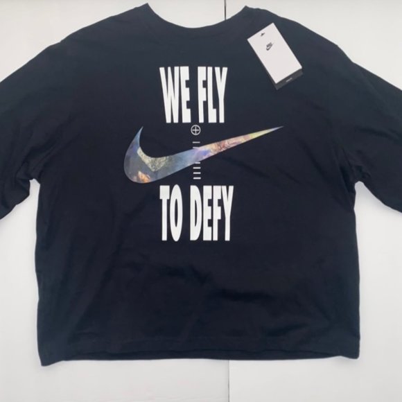 NIKE Long Sleeve Graphic Tee - Picture 4 of 4